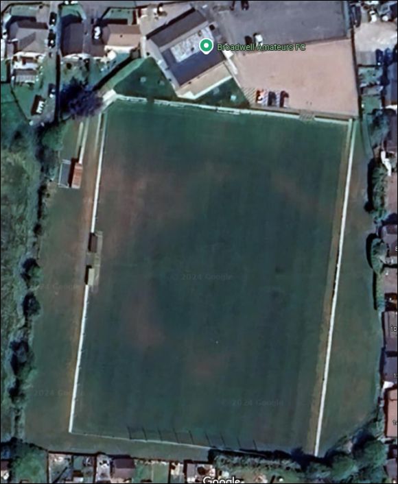 The Hawthorns - the home of Broadwell Amateurs FC (aerial photograph  Google Maps)